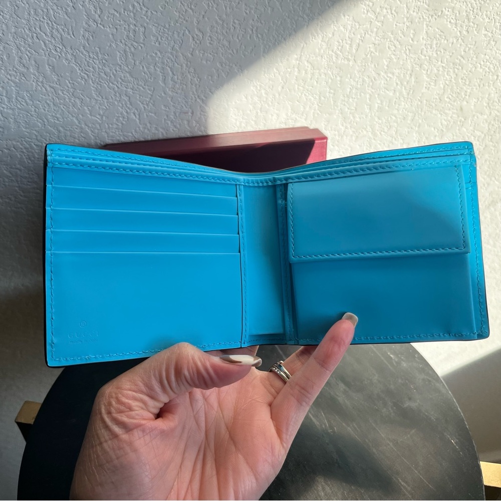 NEW Gucci GG Mens Rubber Effect Bi-fold Wallet - Blue - Picture 4 of 14